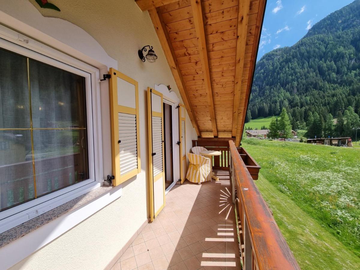 Residence Le Rose Поцца-ді-Фасса Екстер'єр фото