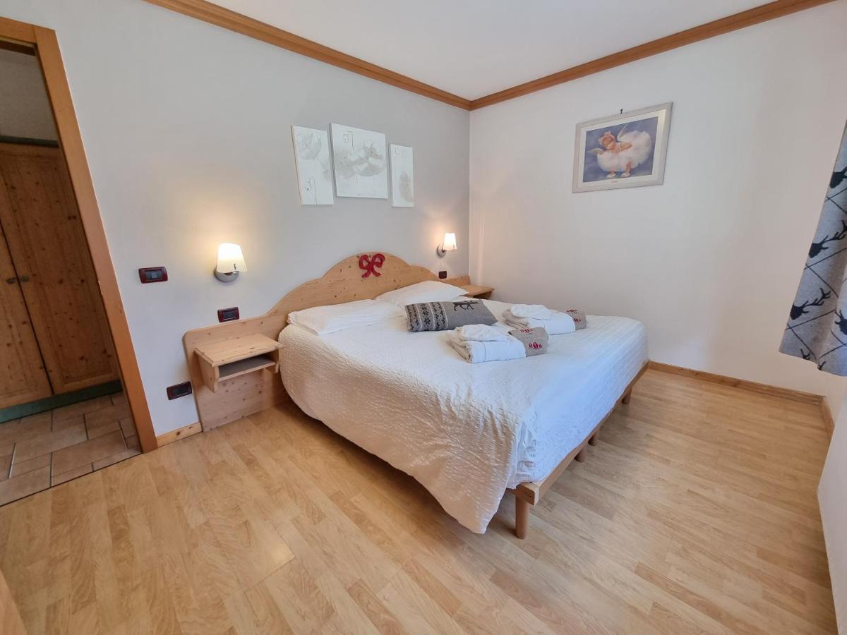 Residence Le Rose Поцца-ді-Фасса Екстер'єр фото