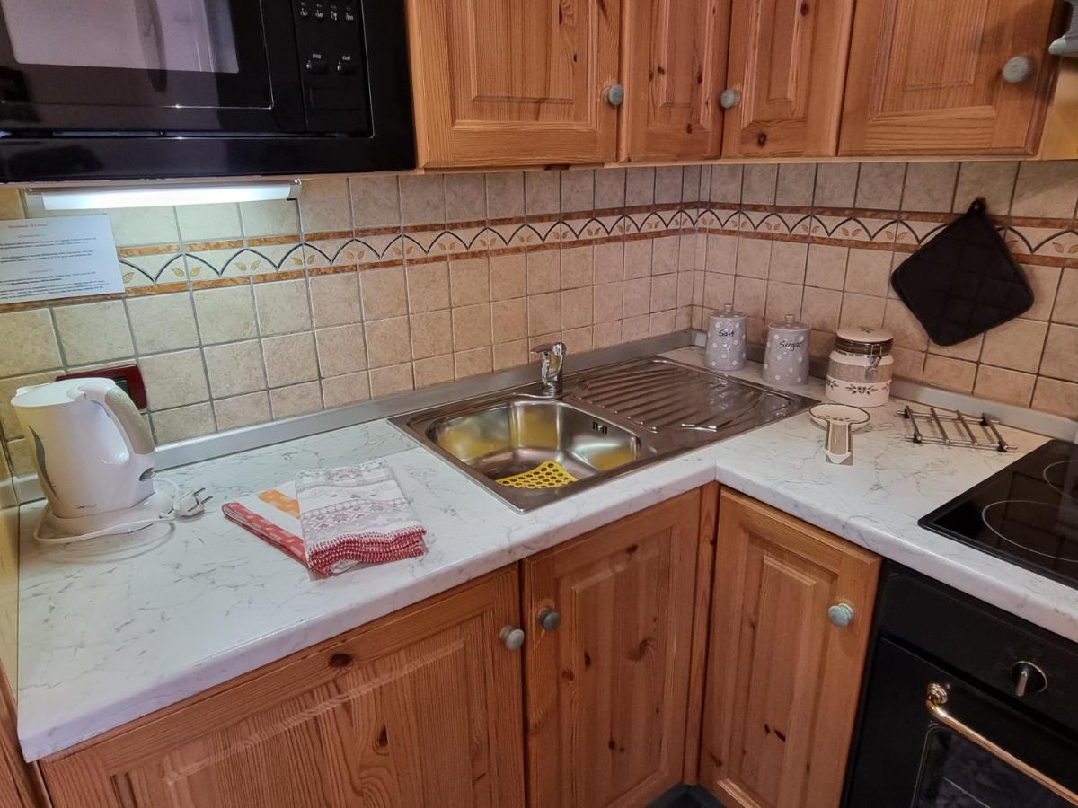 Residence Le Rose Поцца-ді-Фасса Екстер'єр фото